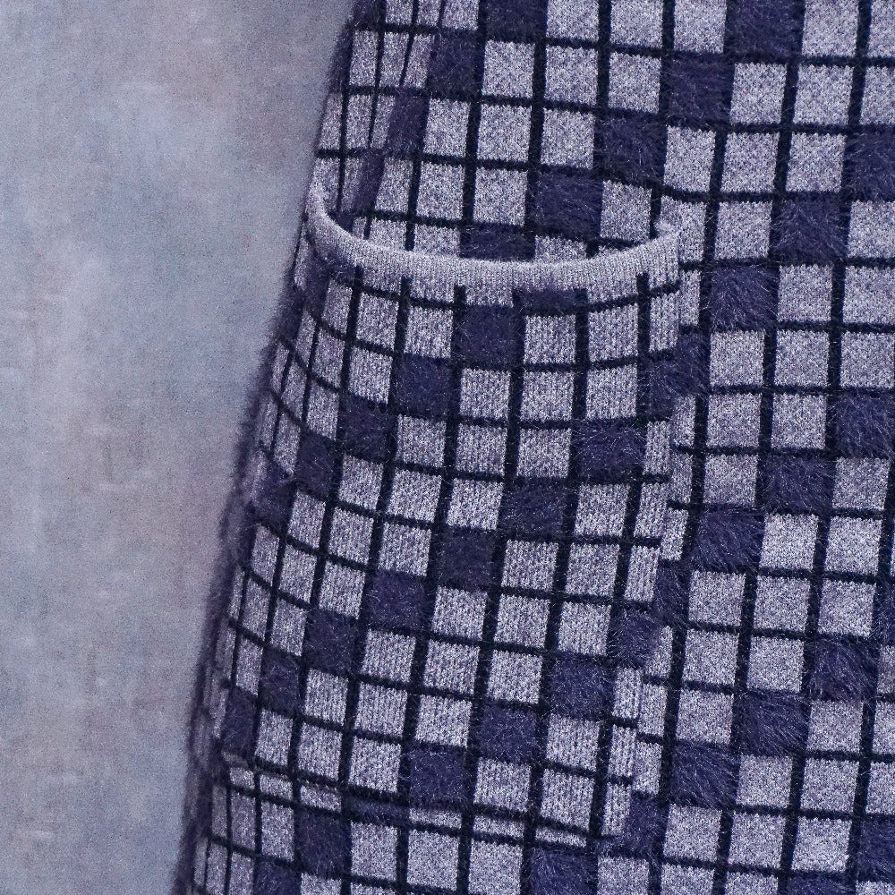 Effortless Elegance: Wrap Yourself in Our Luxurious Ladies Wool Jersey