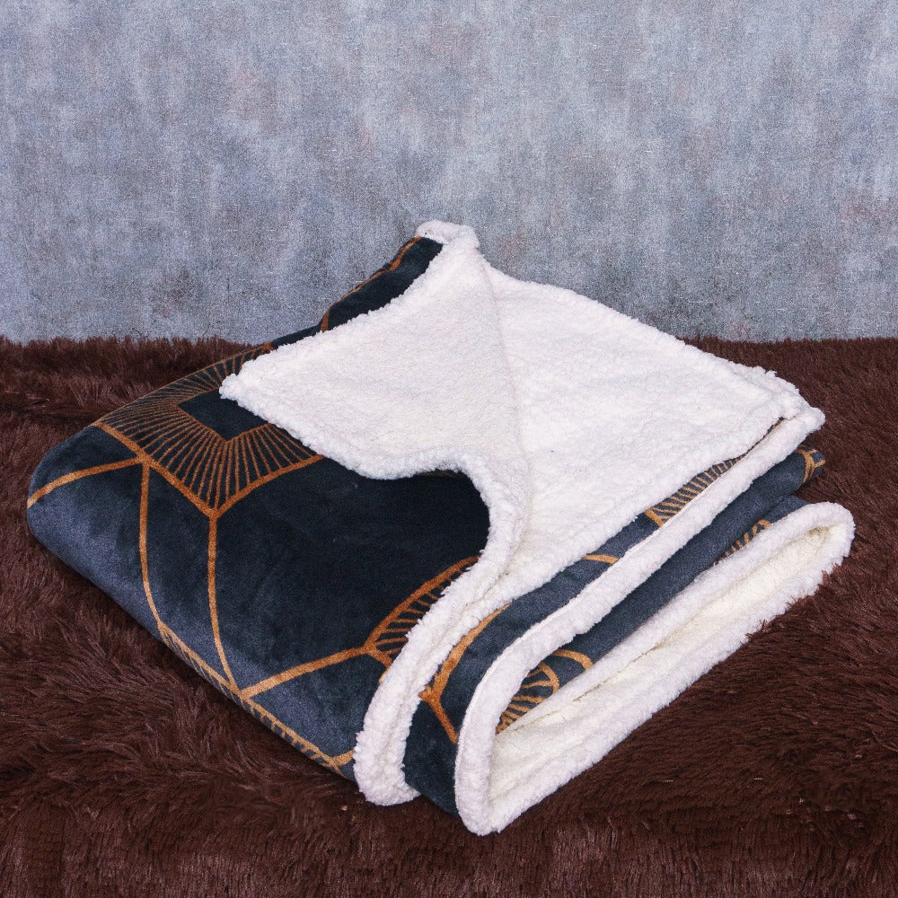 Sherpa Dream Elegance: Beautifully Designed Fleece Blanket (200x240) for Cozy Comfort