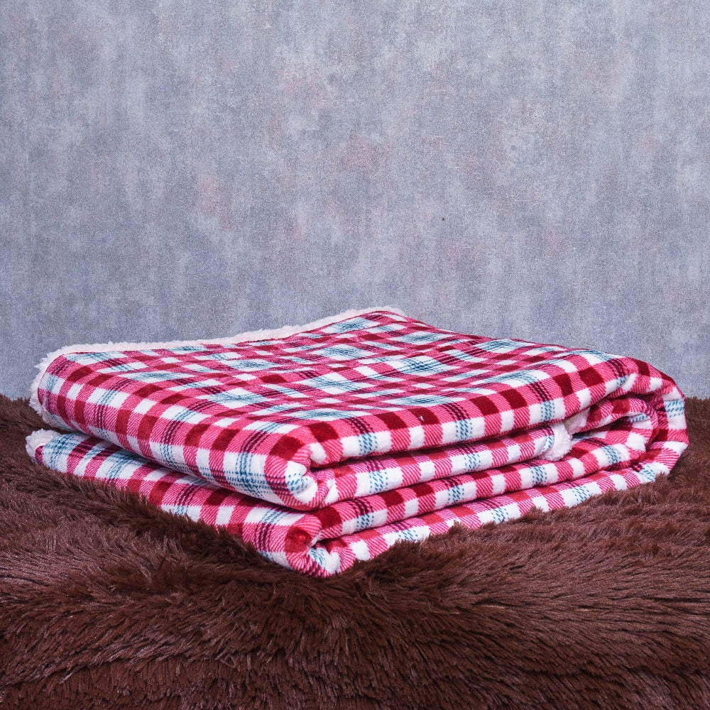 Serene Sophistication: Sherpa Dream's 200x240 Fleece Blanket in Stunning Design – Your Cozy Escape