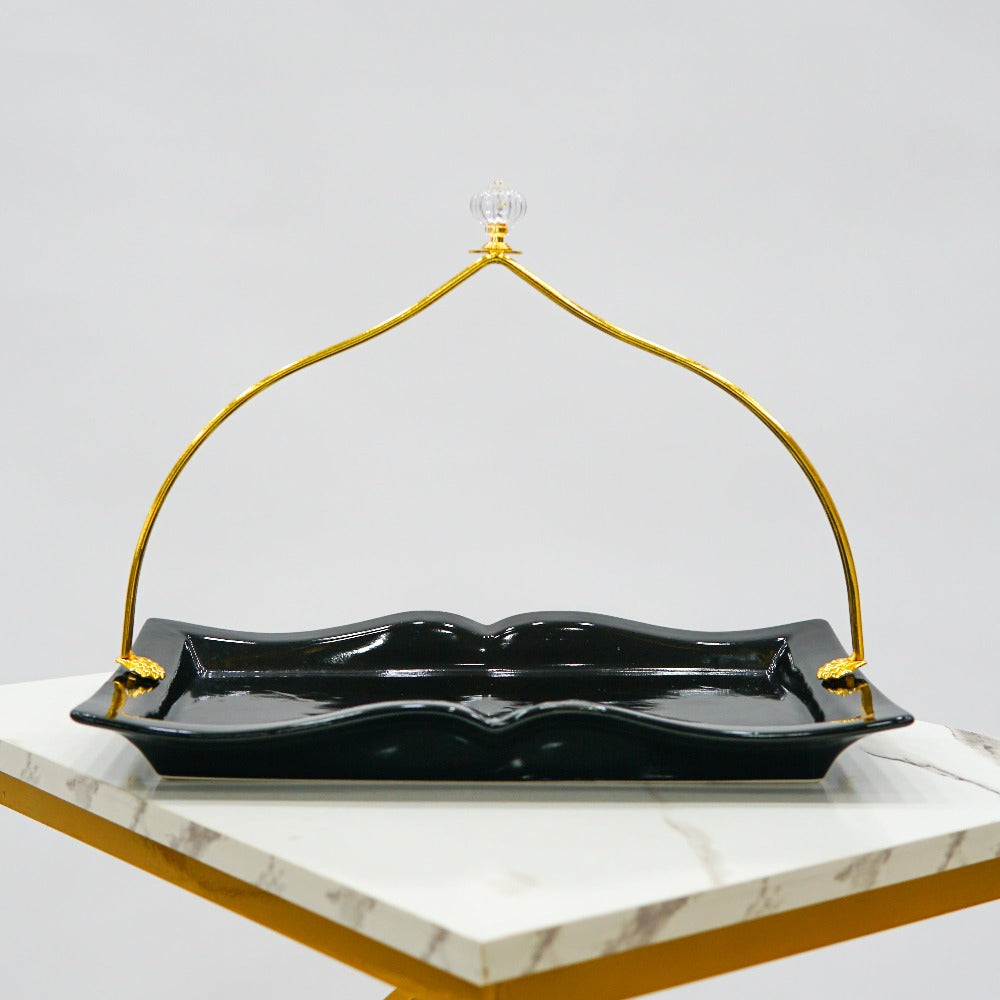 Sculpted Elegance: Artisanal Metal Tray for Stylish and Functional Home Decor