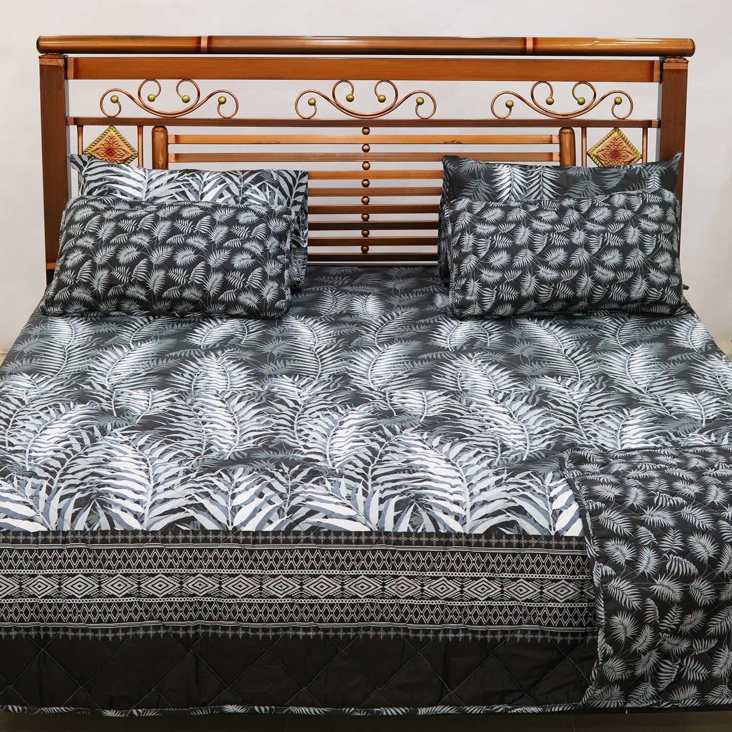 Soft and Stylish Bed Sheet Set with Pillow Covers: Enhance Your Bedroom Décor Effortlessly